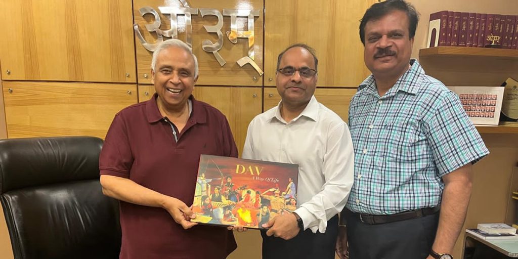 Dr. Ashish Joshi with the President DAV College Managing Committee Dr. Punam Suri and the Vice Chancellor DAV University Dr. Manoj Kumar
