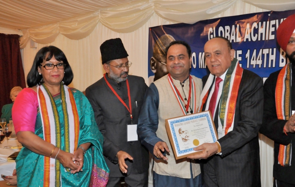 award-20131004-ashishjoshi-global-mahatmagandhi